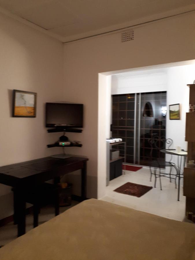 A La Fugue Hotel Ъпингтън Екстериор снимка